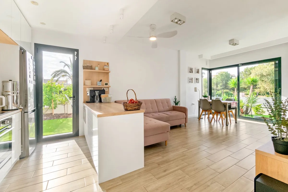 Chalet for sale in Orihuela Costa