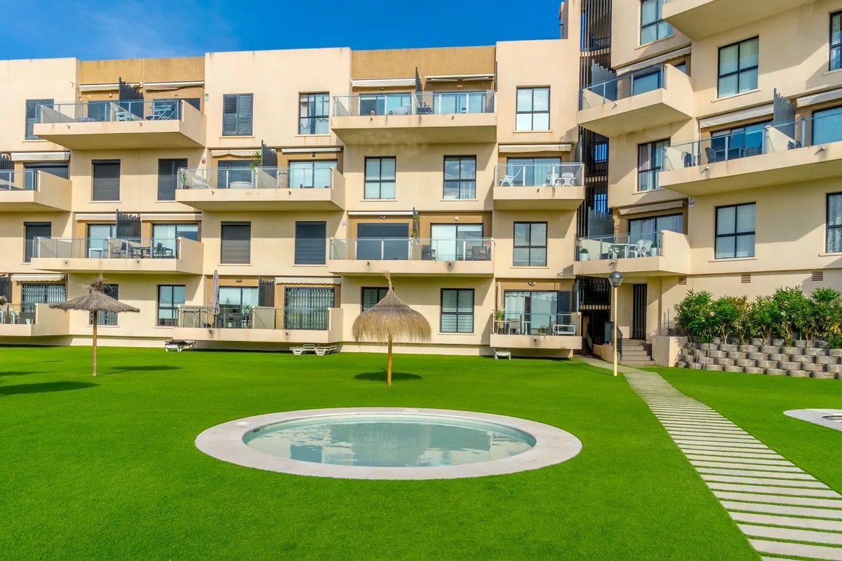 Chalet for sale in Orihuela Costa