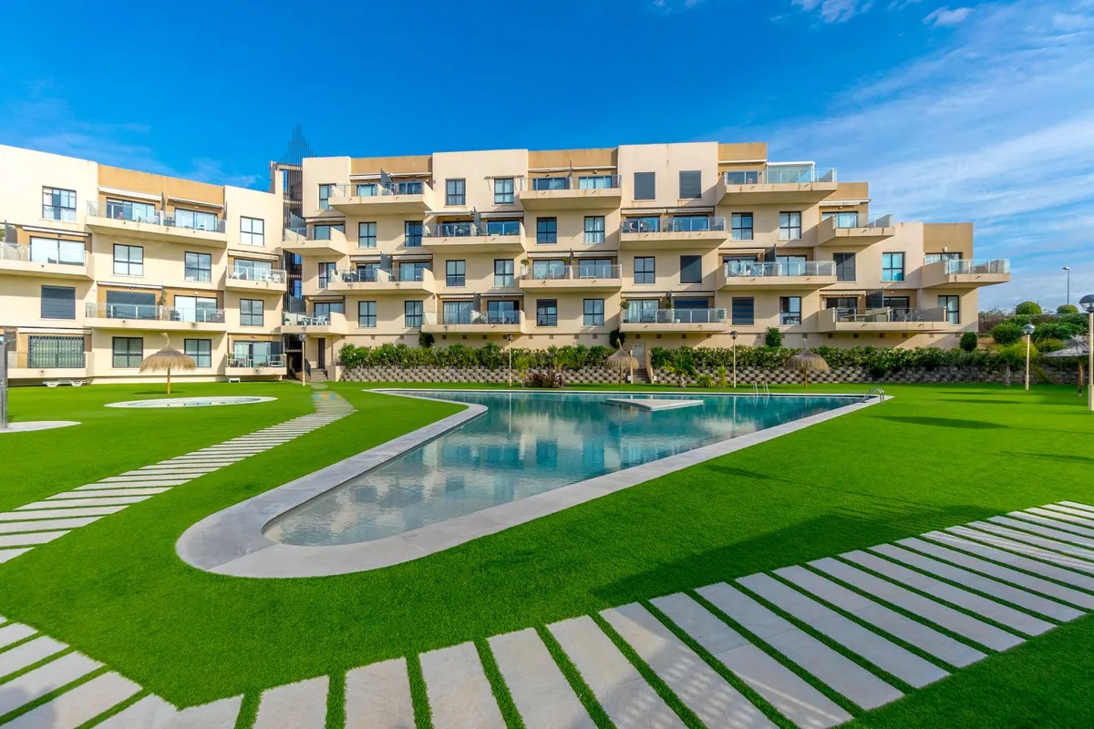 Chalet for sale in Orihuela Costa