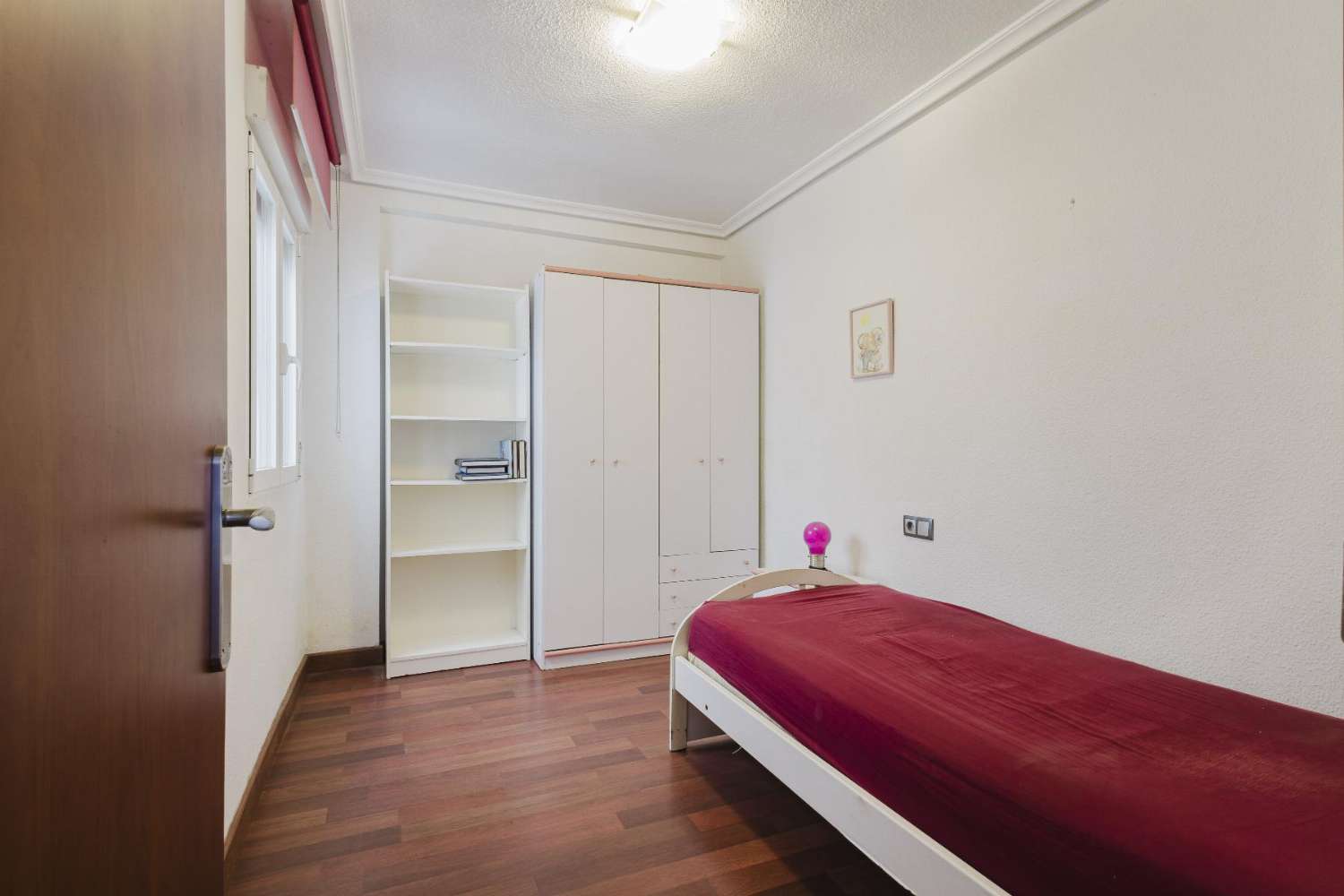 PISO REFORMADO A POCOS METROS DEL MAR