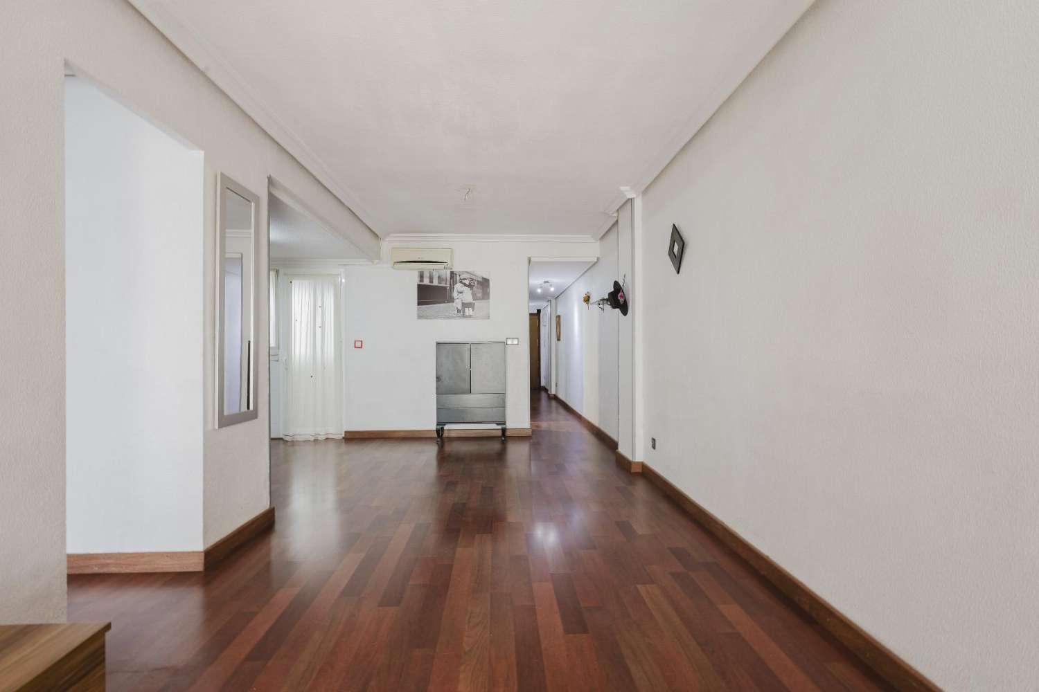 PISO REFORMADO A POCOS METROS DEL MAR