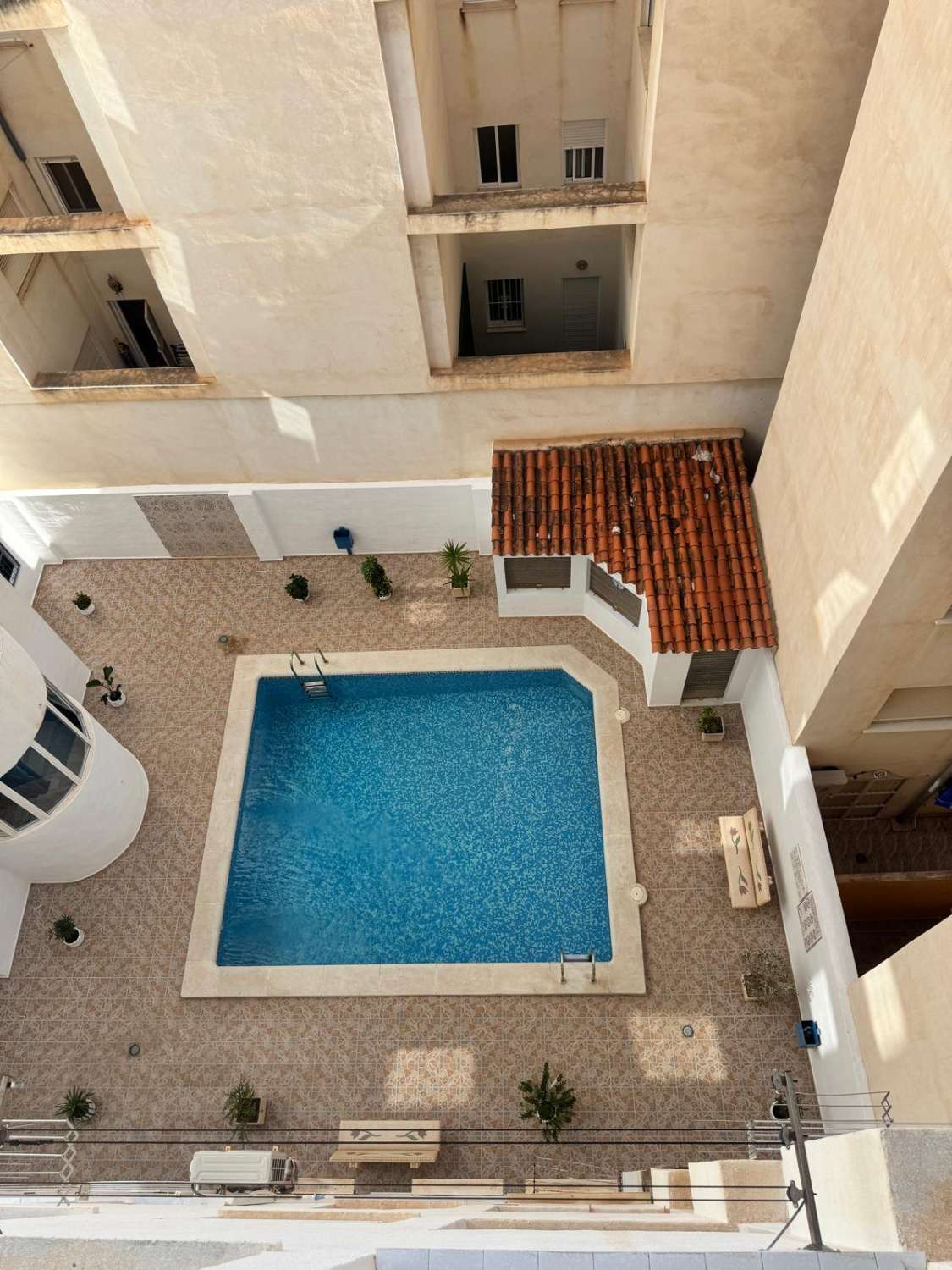 BONITO PISO REFORMADO A ESCASOS METROS DE LA PLAYA
