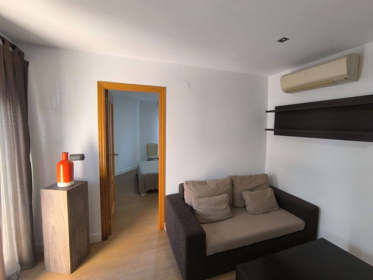 OPORTUNIDAD - PISO CÉNTRICO Y CERCANO A LA PLAYA