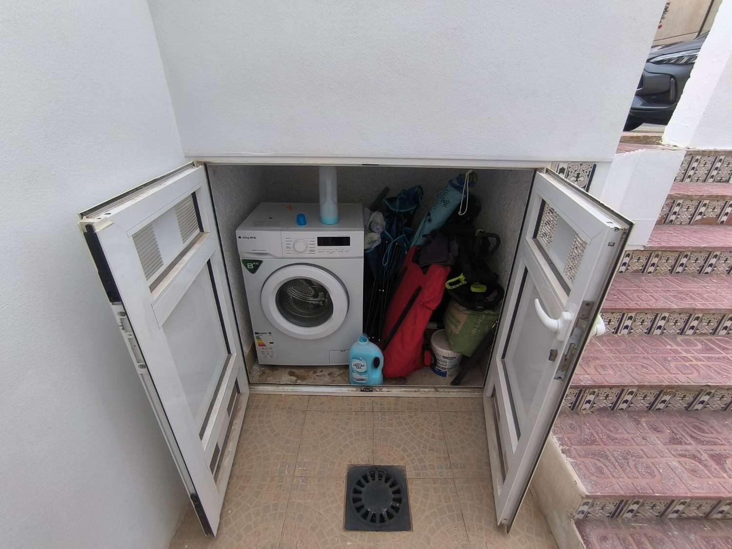 ESPECTACULAR ADOSADO REFORMADO CON PISCINA PRIVADA