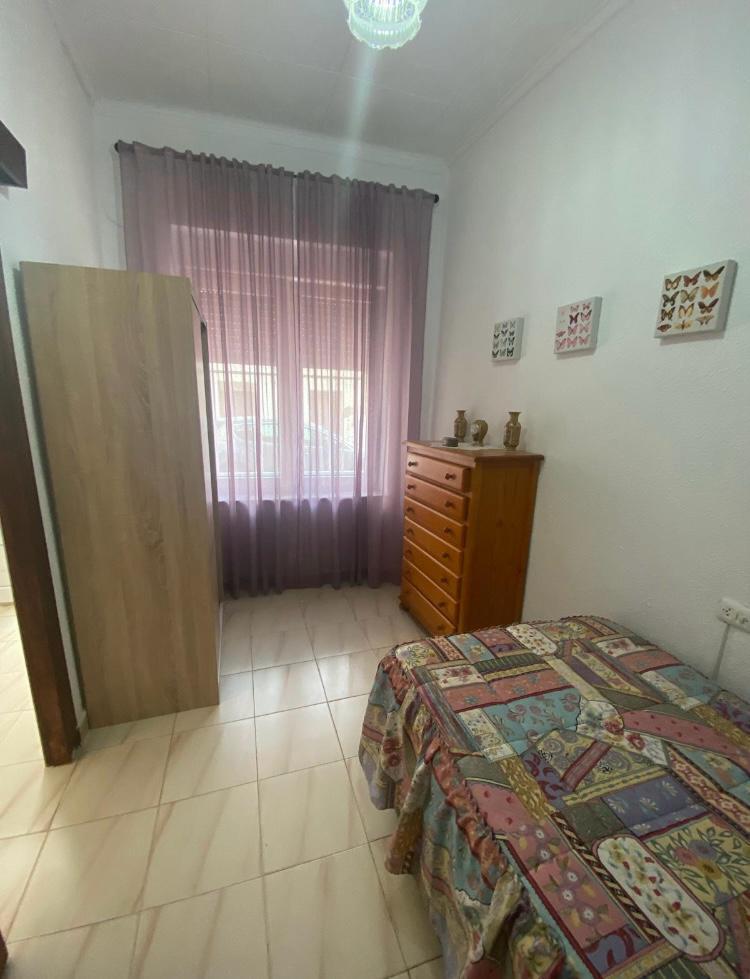 CHALET EN PLENO CENTRO DE TORREVIEJA