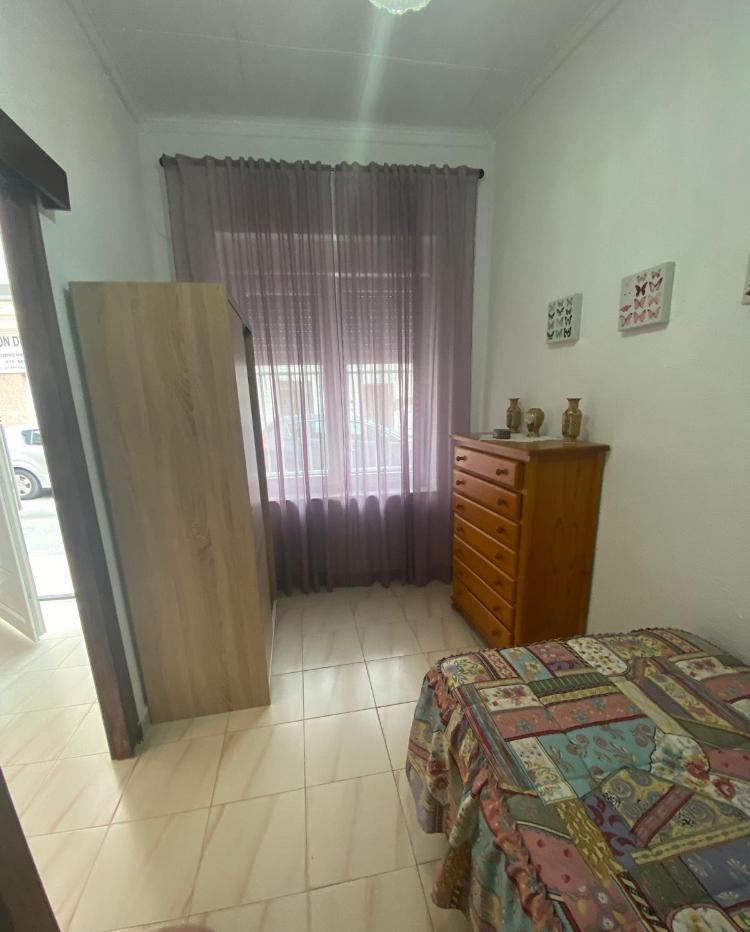 CHALET EN PLENO CENTRO DE TORREVIEJA