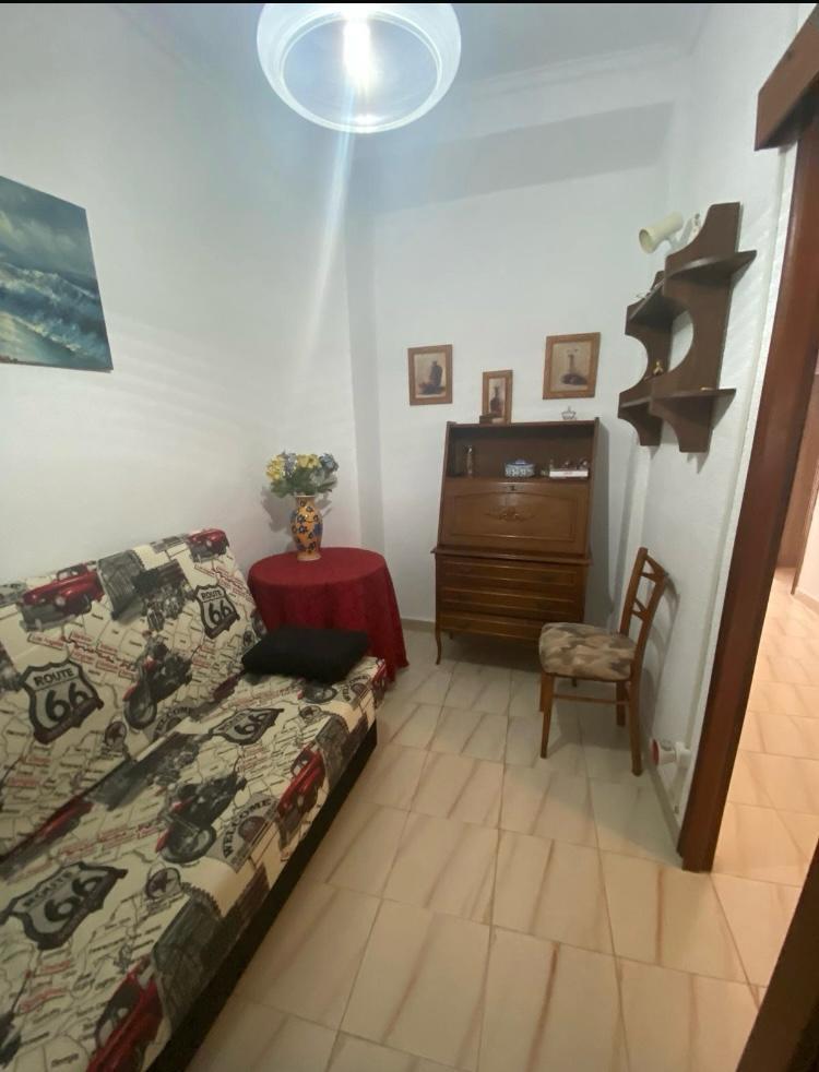 CHALET EN PLENO CENTRO DE TORREVIEJA