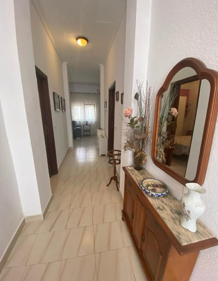 CHALET EN PLENO CENTRO DE TORREVIEJA