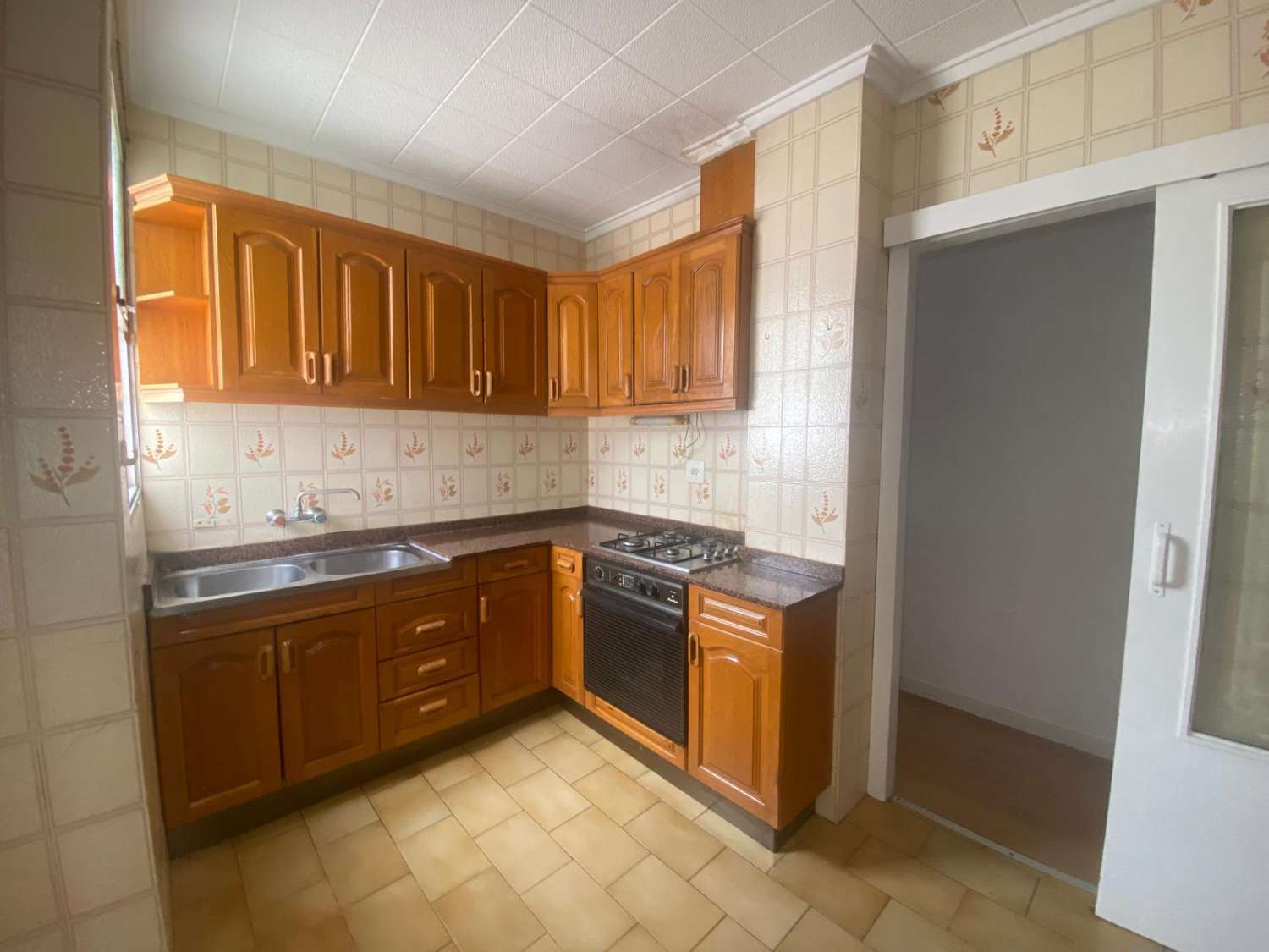 OCASIÓN DE PISO CÉNTRICO EN TORREVIEJA