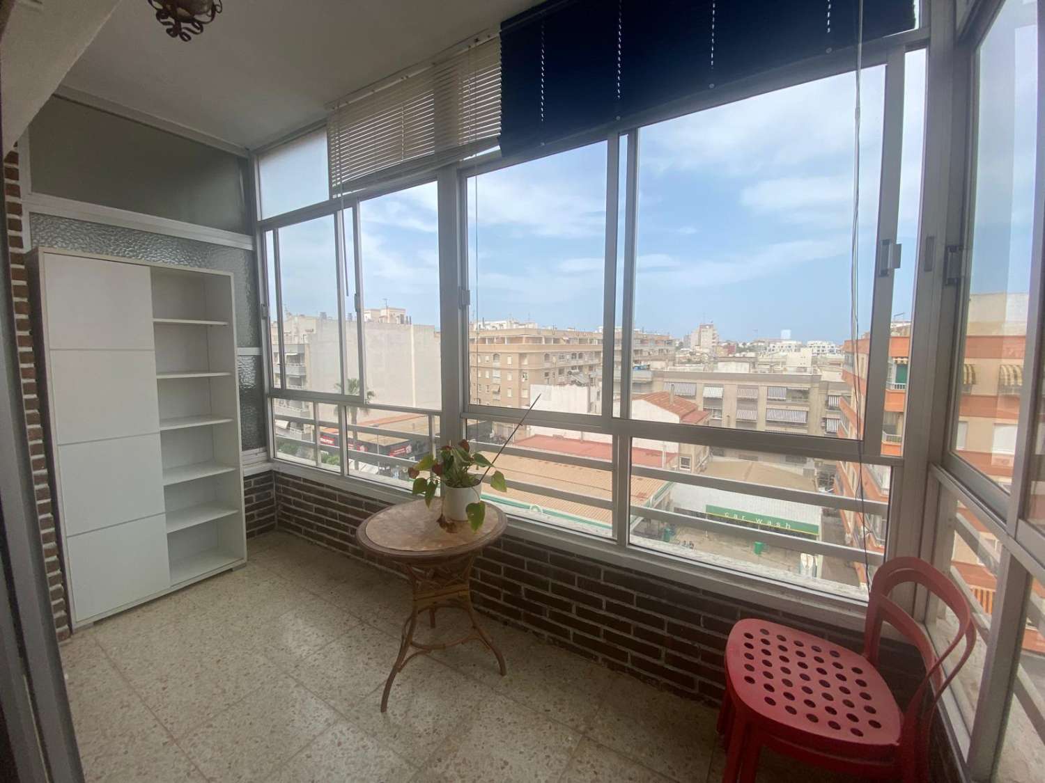 OCASIÓN DE PISO CÉNTRICO EN TORREVIEJA