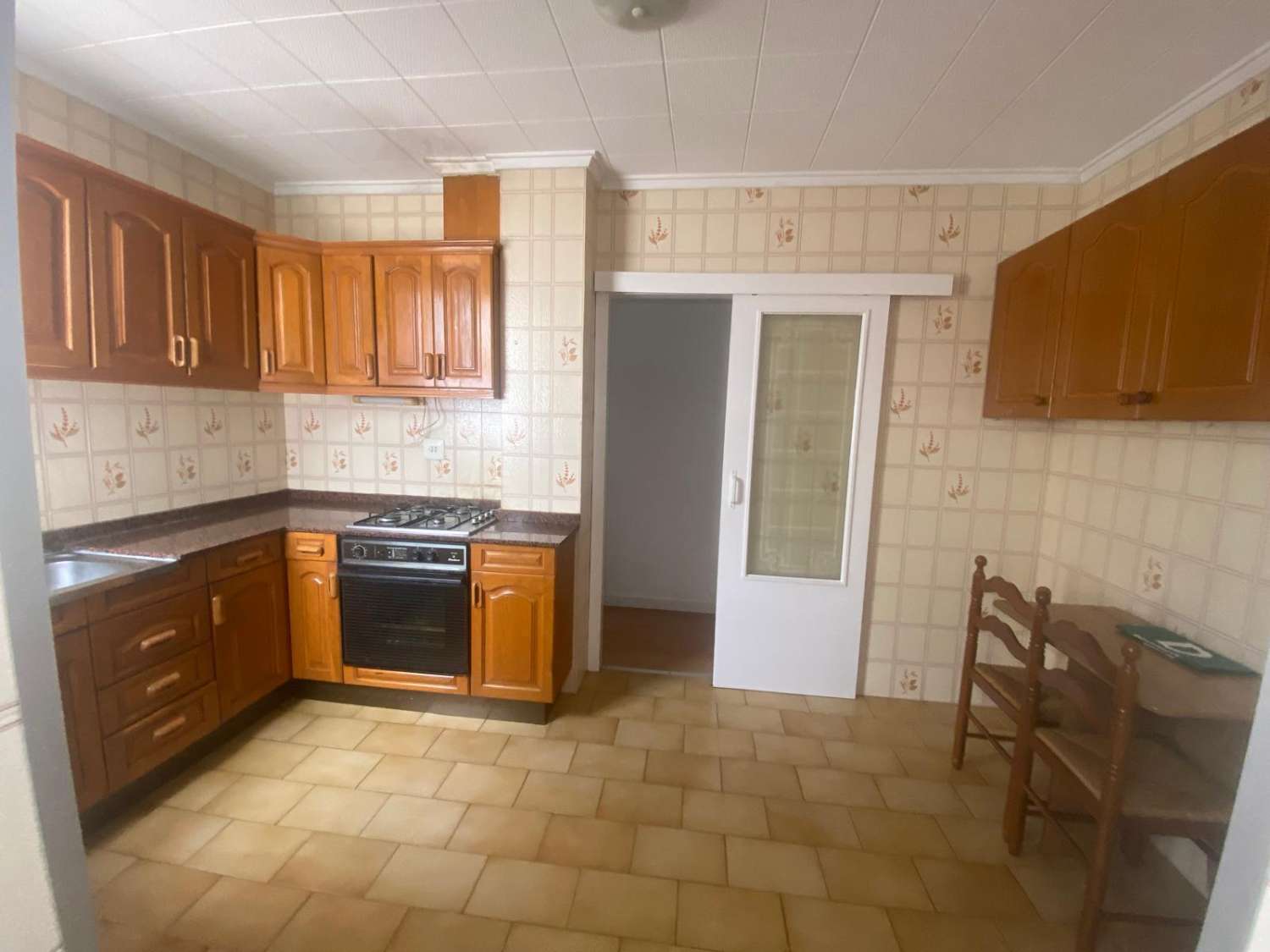 OCASIÓN DE PISO CÉNTRICO EN TORREVIEJA