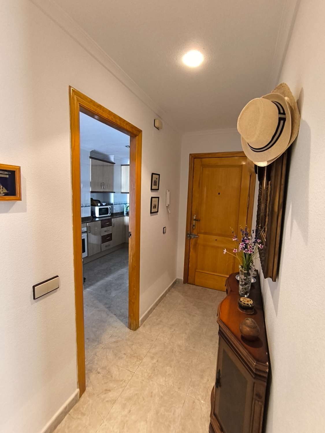 PISO EQUIPADO A POCOS PASOS DE LA PLAYA