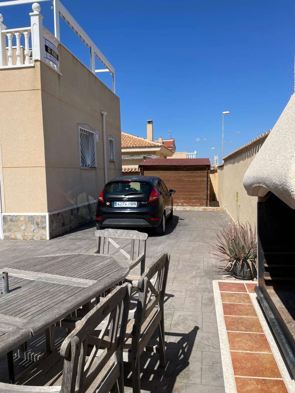 EXCELENTE CHALET INDEPENDIENTE