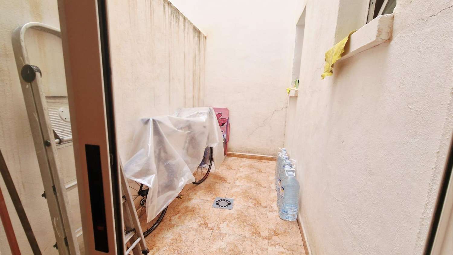 OPORTUNIDAD EN PLENO CENTRO DE TORREVIEJA