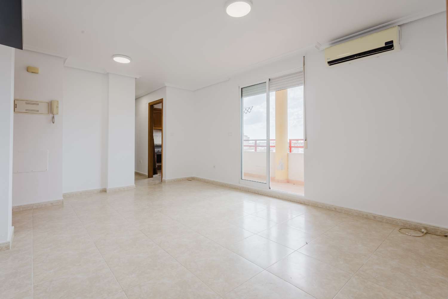 OCASIÓN EN PLENO CENTRO DE TORREVIEJA