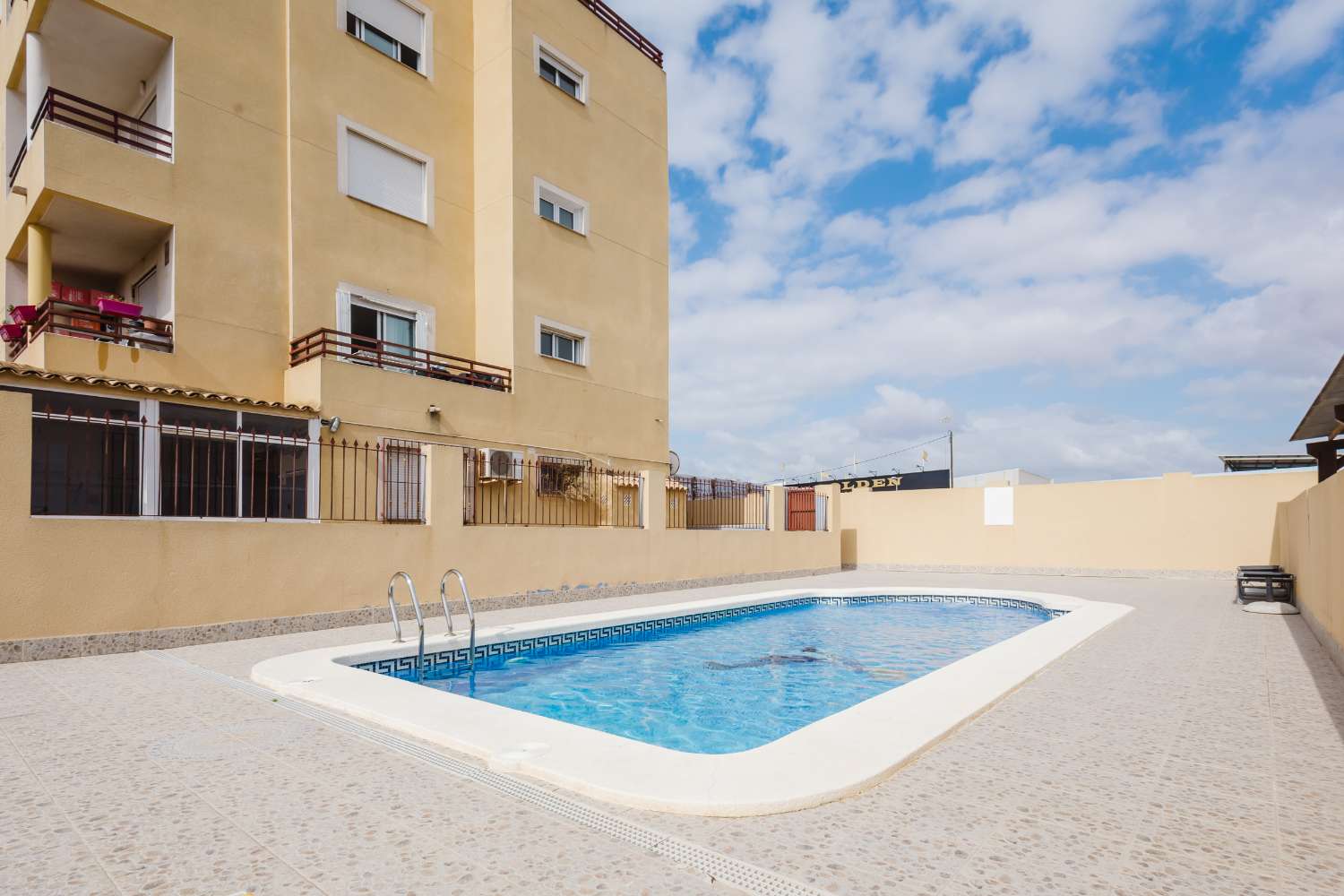 OCASIÓN EN PLENO CENTRO DE TORREVIEJA