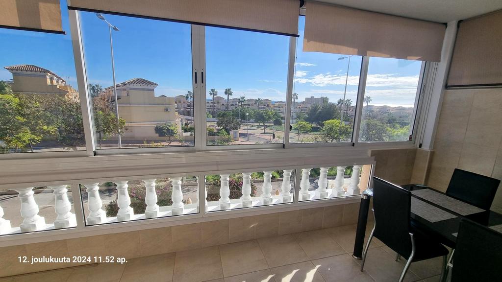 Bungalow de dos plantas con vistas al mar en Aguas Nuevas