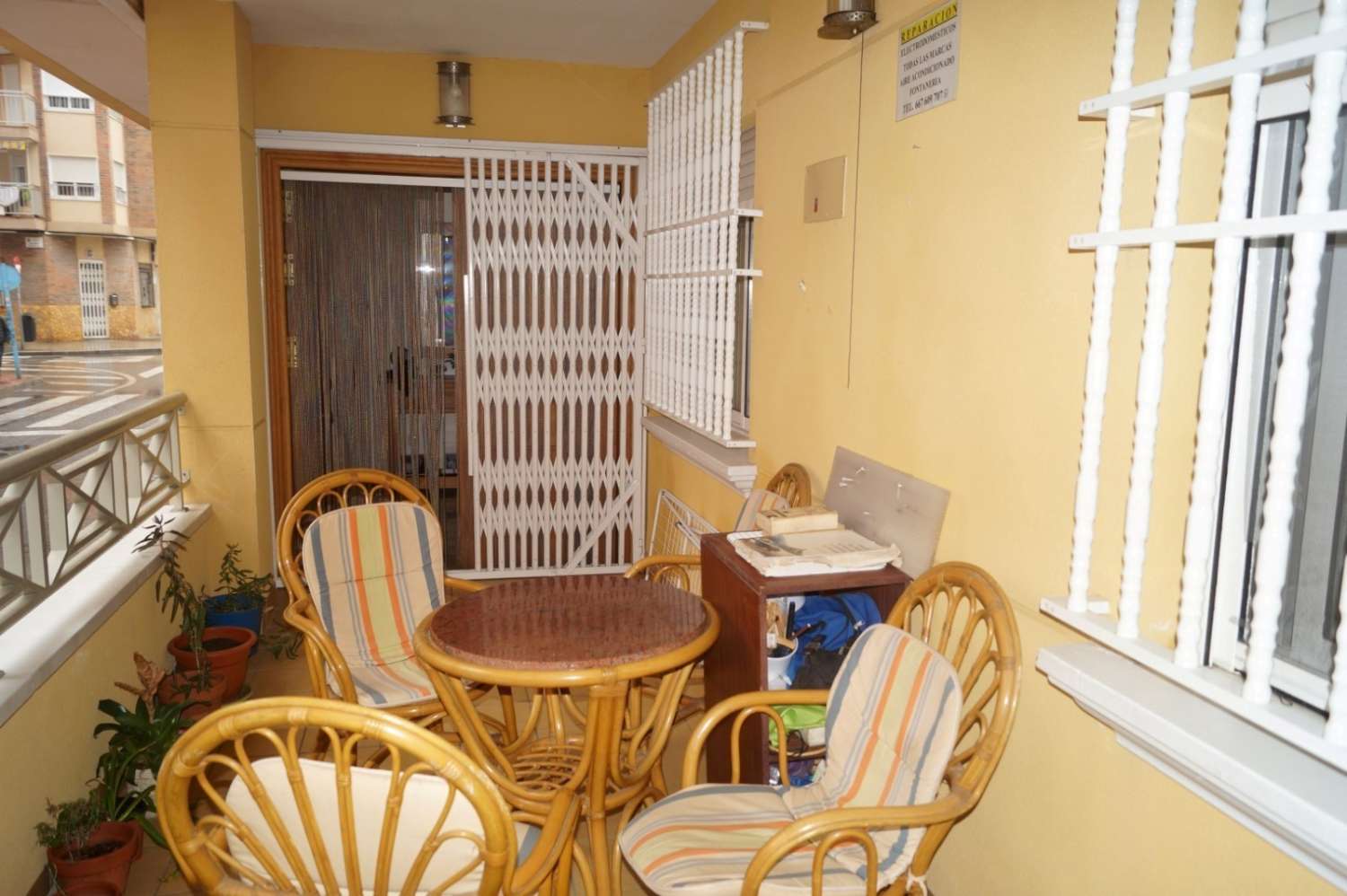 GRAN VIVIENDA A POCOS PASOS DE LA PLAYA