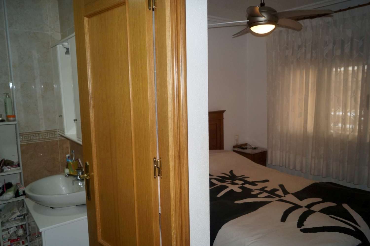 GRAN VIVIENDA A POCOS PASOS DE LA PLAYA