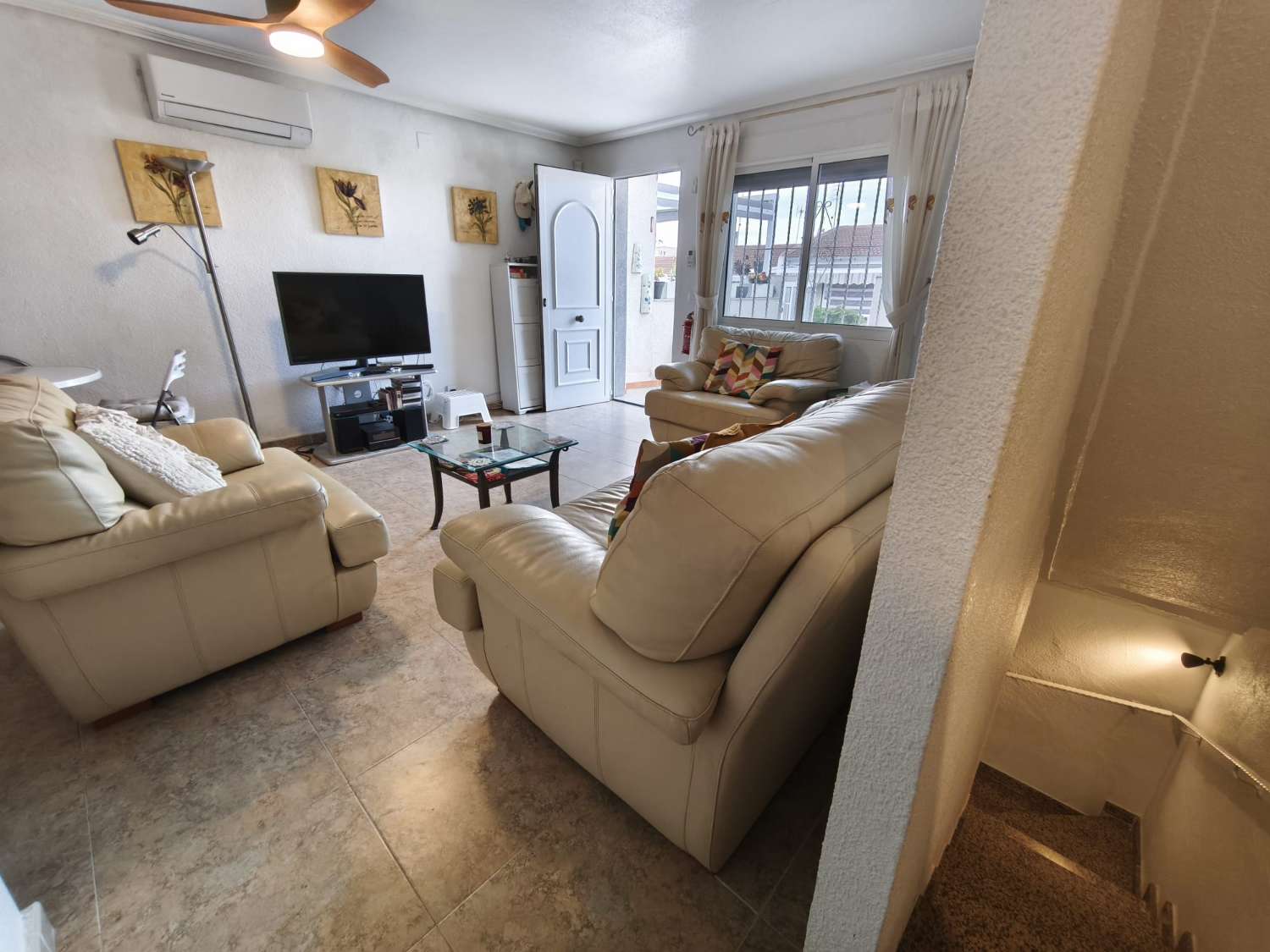 BUNGALOW COMPLETAMENTE REFORMADO