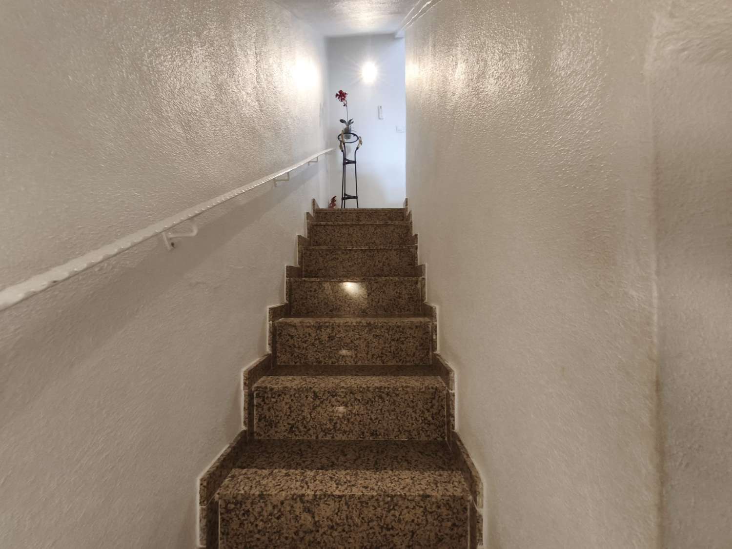 BUNGALOW COMPLETAMENTE REFORMADO