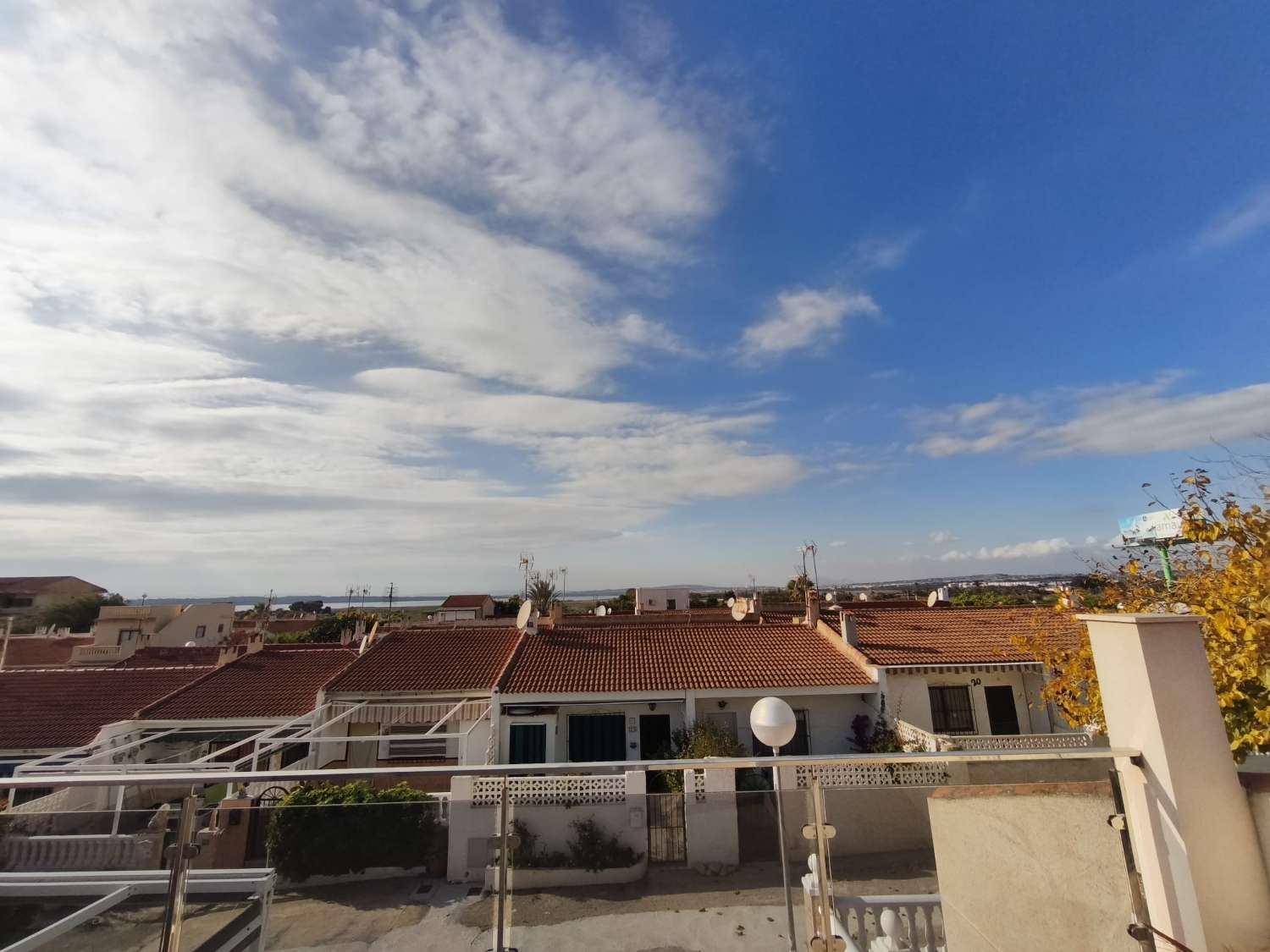 BUNGALOW COMPLETAMENTE REFORMADO