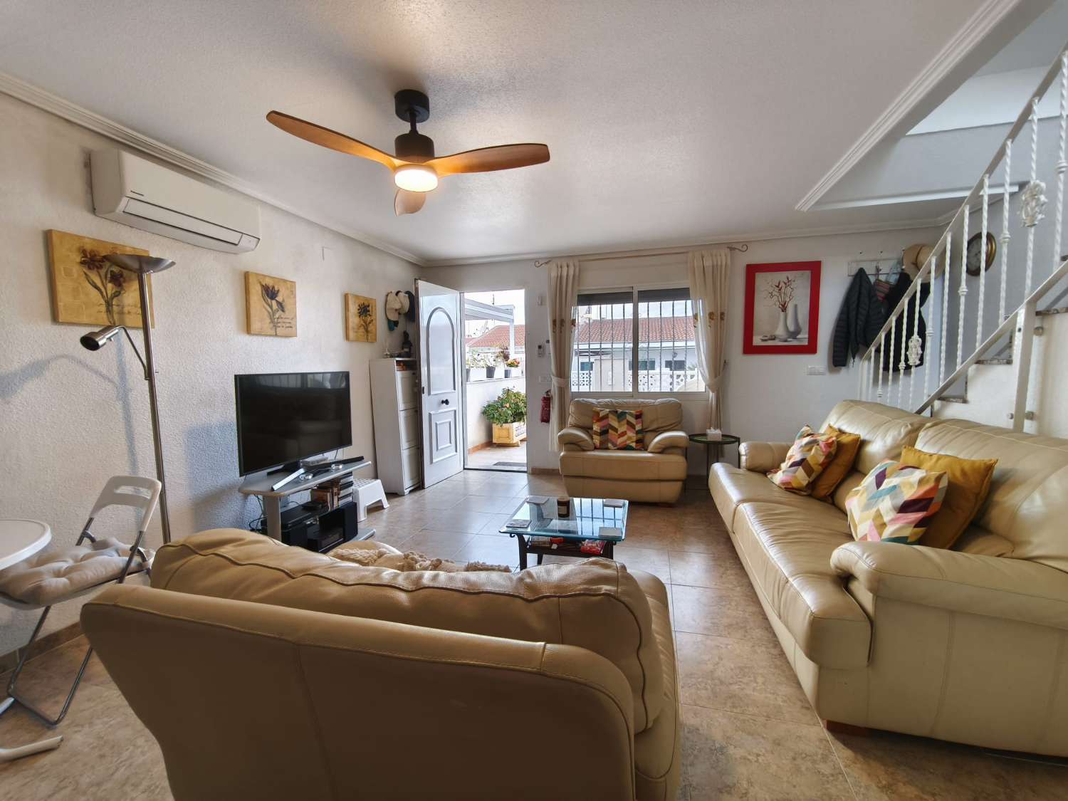 BUNGALOW COMPLETAMENTE REFORMADO