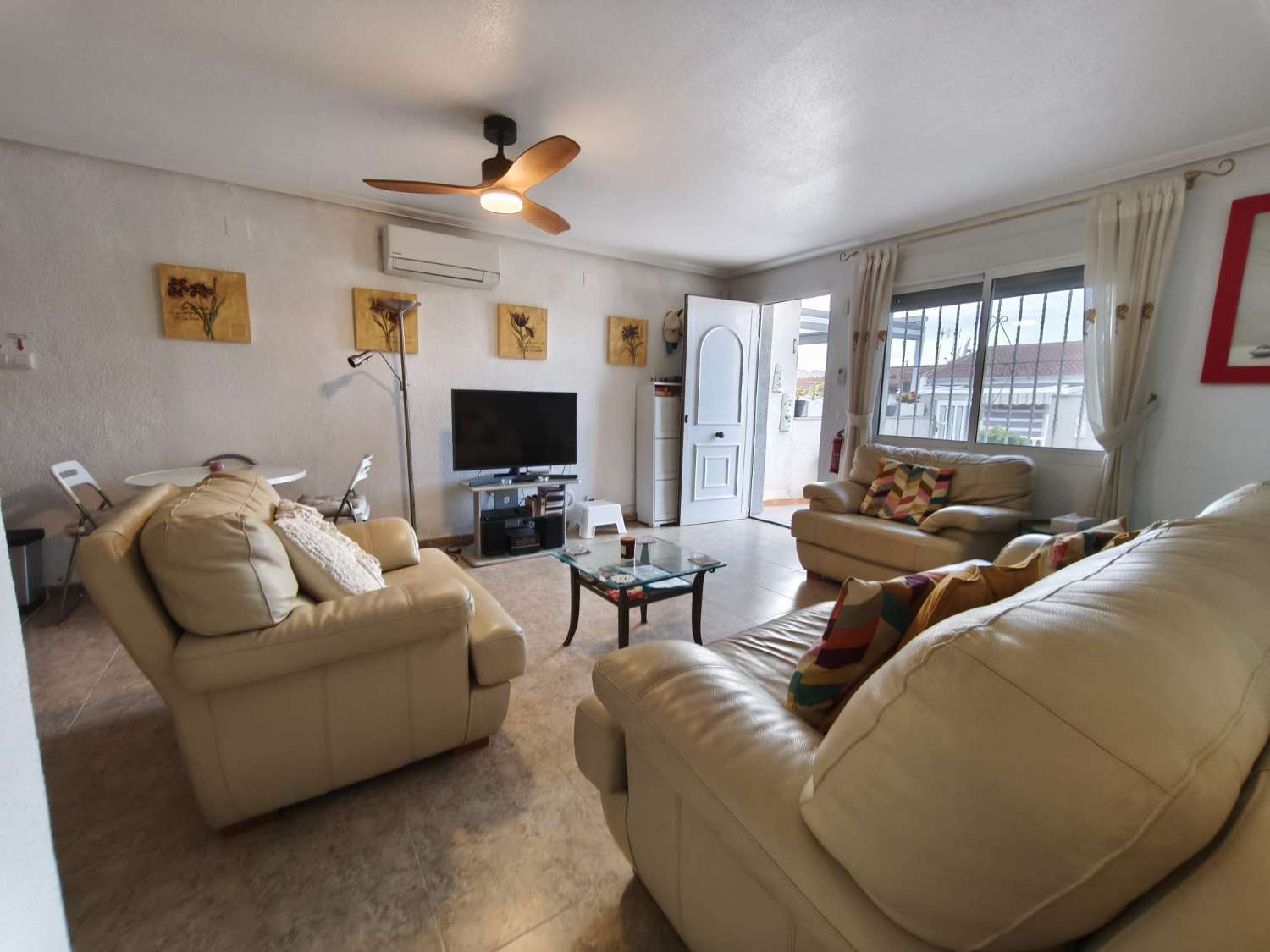 BUNGALOW COMPLETAMENTE REFORMADO