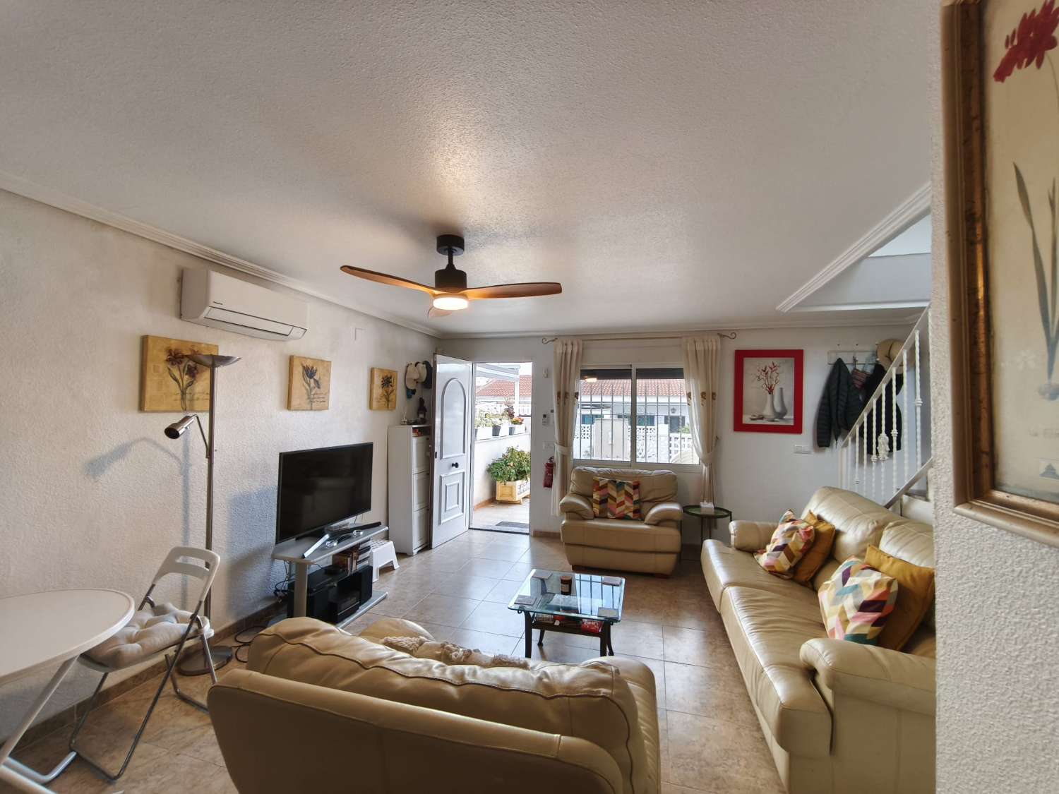 BUNGALOW COMPLETAMENTE REFORMADO