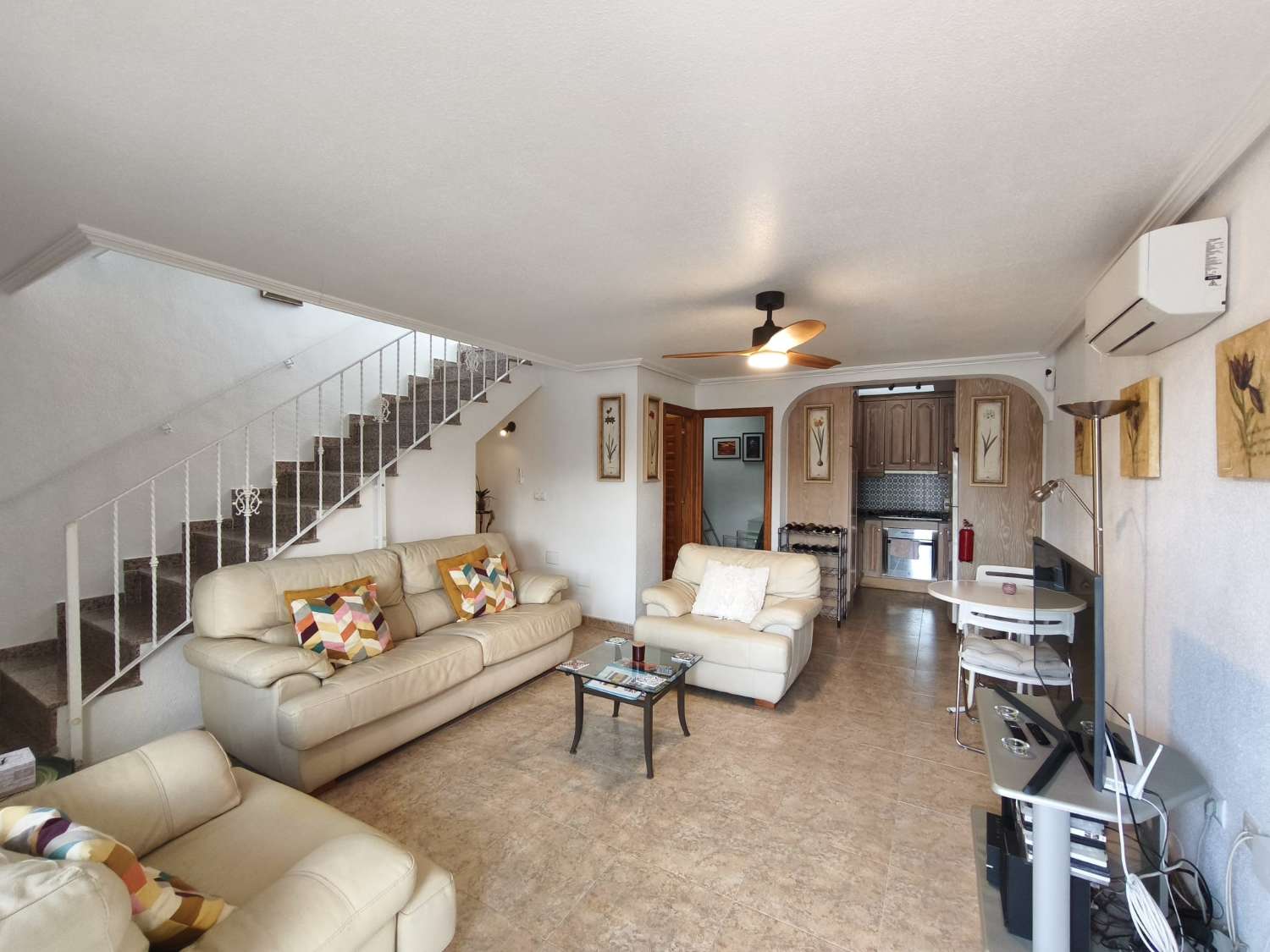 BUNGALOW COMPLETAMENTE REFORMADO