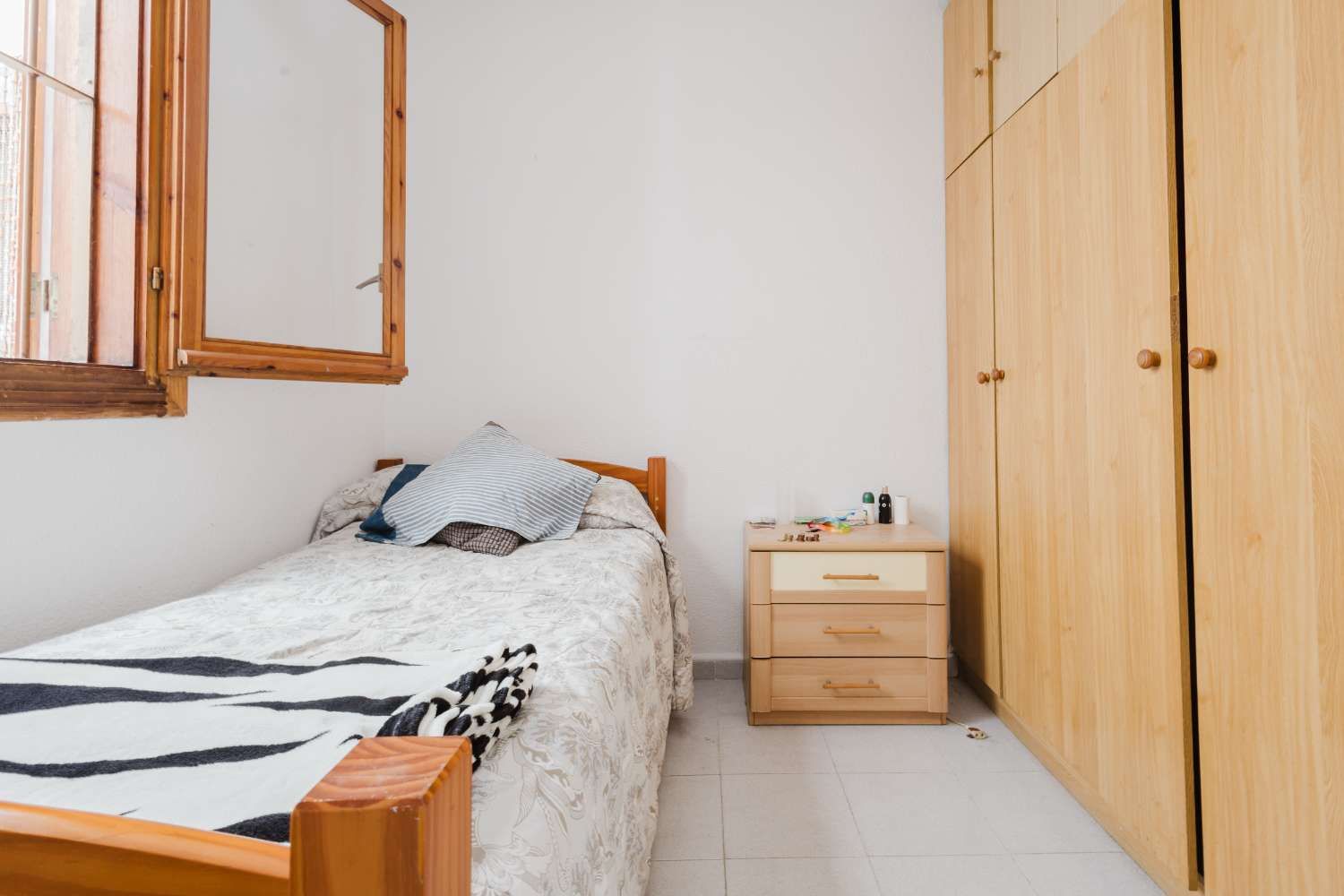 OPORTUNIDAD CERCA DEL ACEQUIÓN