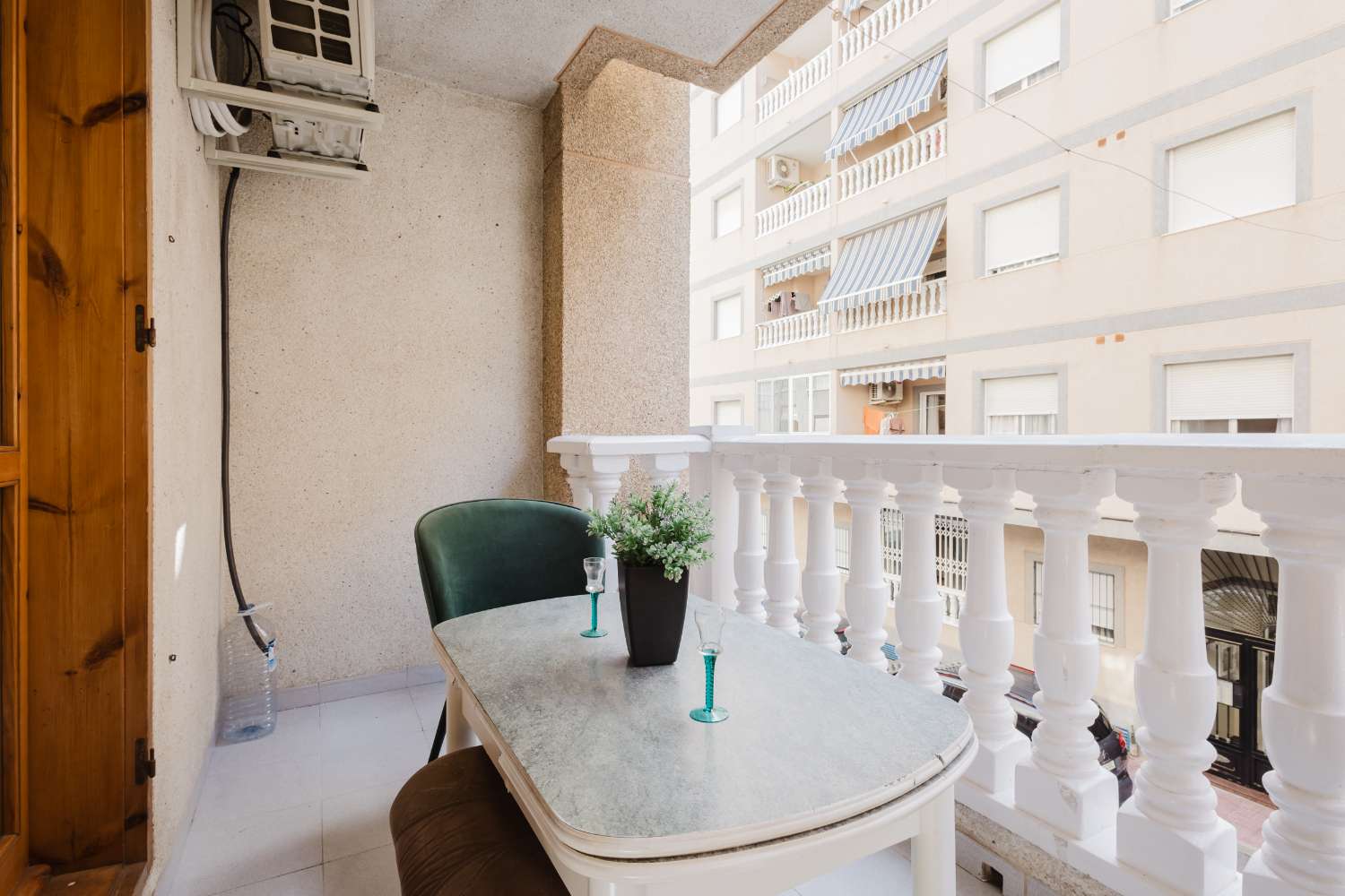 OPORTUNIDAD CERCA DEL ACEQUIÓN