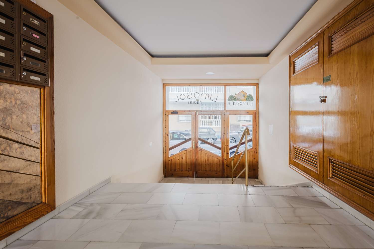 OPORTUNIDAD CERCA DEL ACEQUIÓN