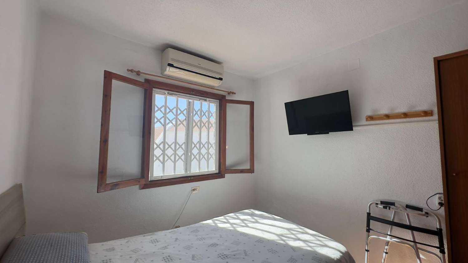 BONITA OCASIÓN EN URBANIZACIÓN PRIVADA