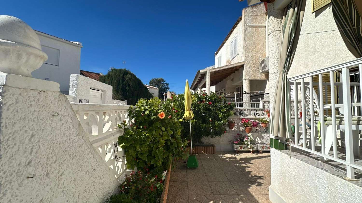 BONITA OCASIÓN EN URBANIZACIÓN PRIVADA