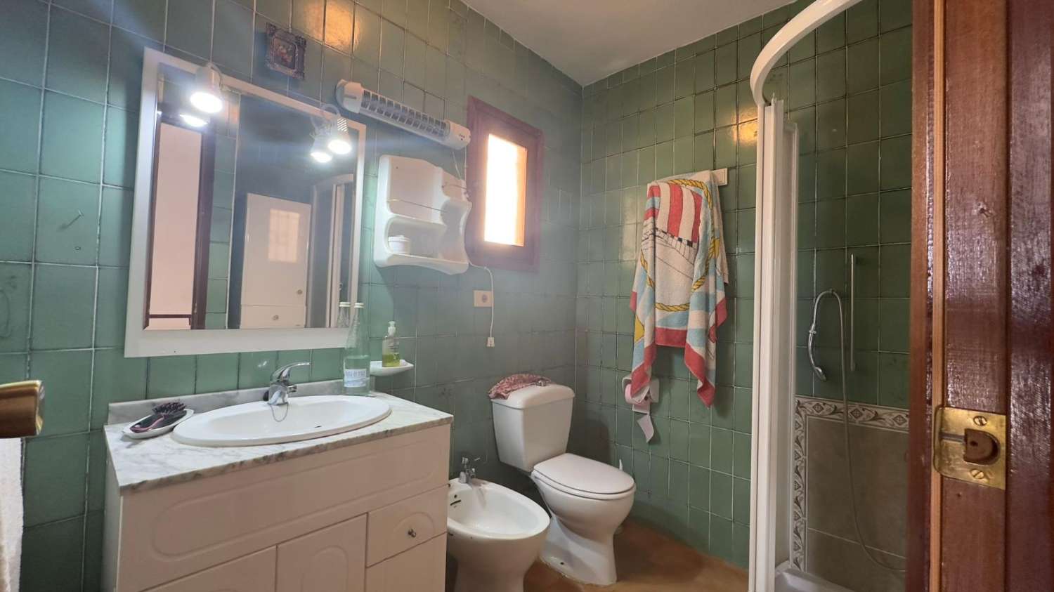 BONITA OCASIÓN EN URBANIZACIÓN PRIVADA