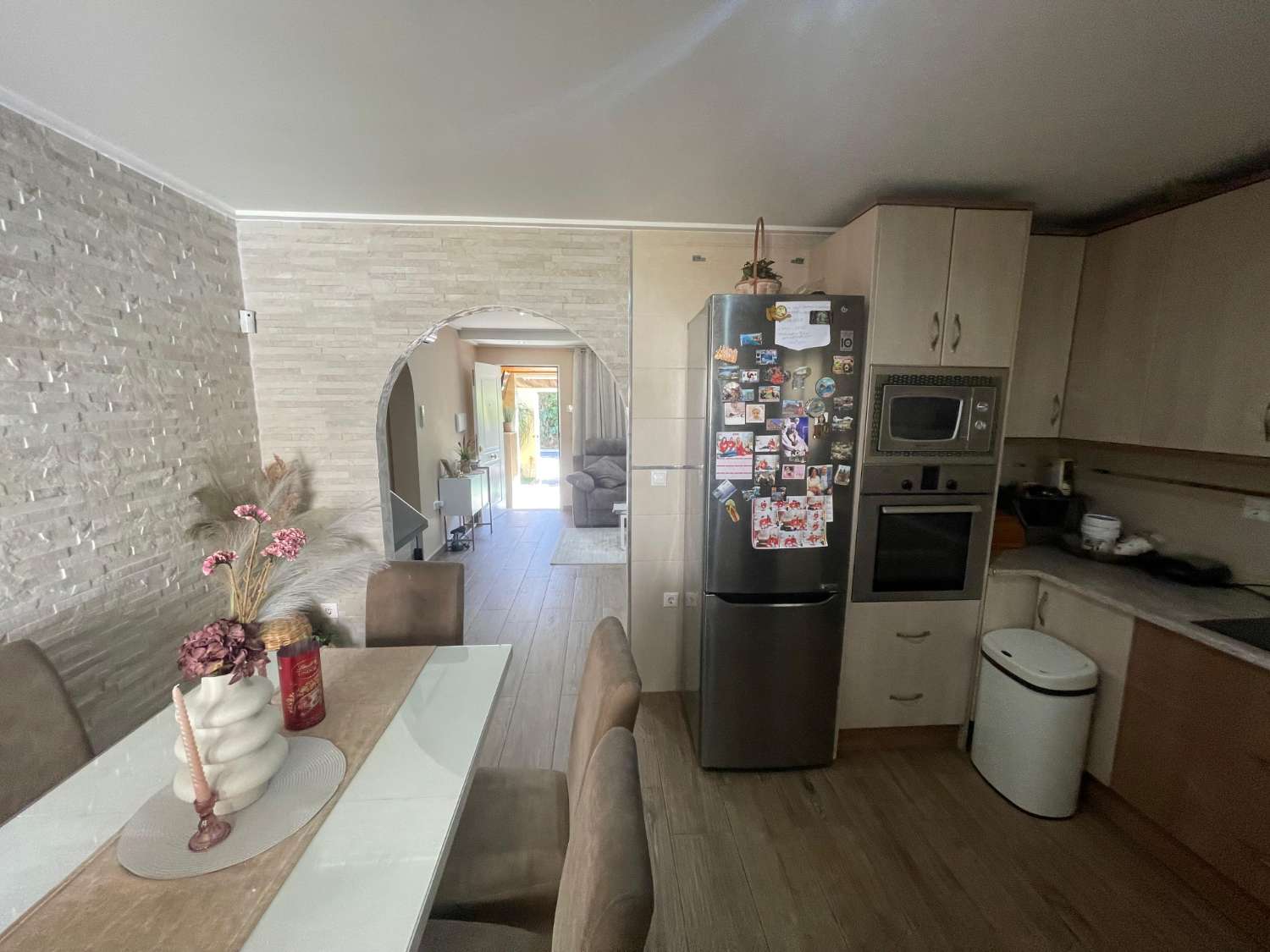 BONITO PAREADA EN ZONA TRANQUILA