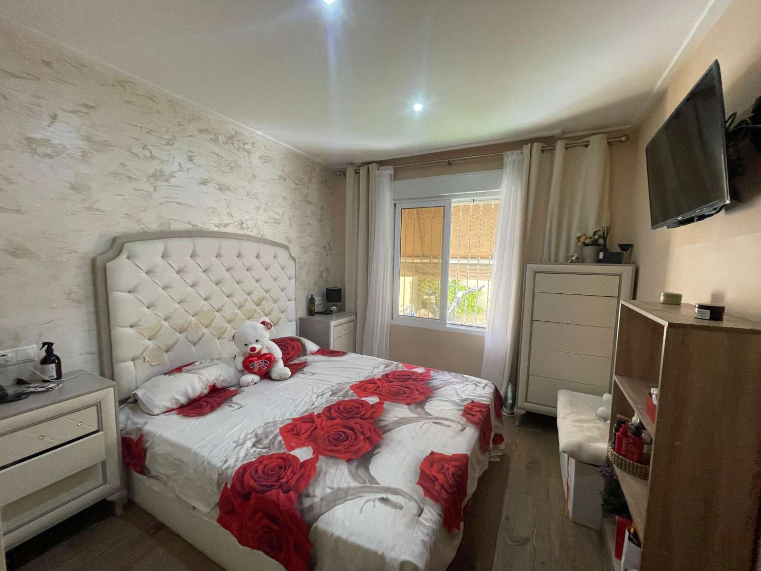 BONITO PAREADA EN ZONA TRANQUILA