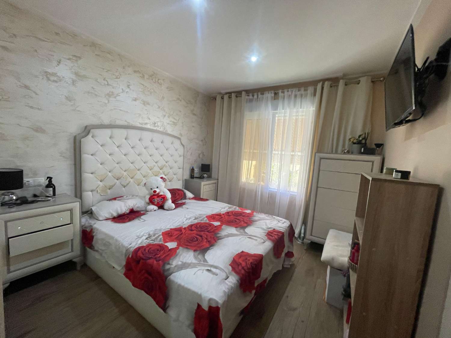 BONITO PAREADA EN ZONA TRANQUILA