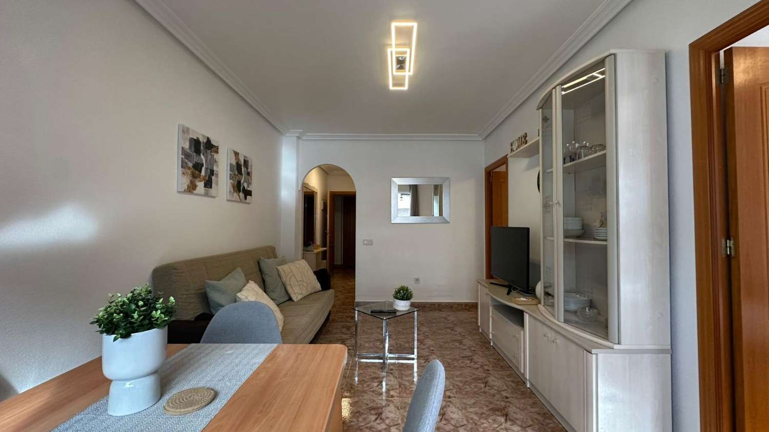 PISO CÉNTRICO EN MUY BUEN ESTADO