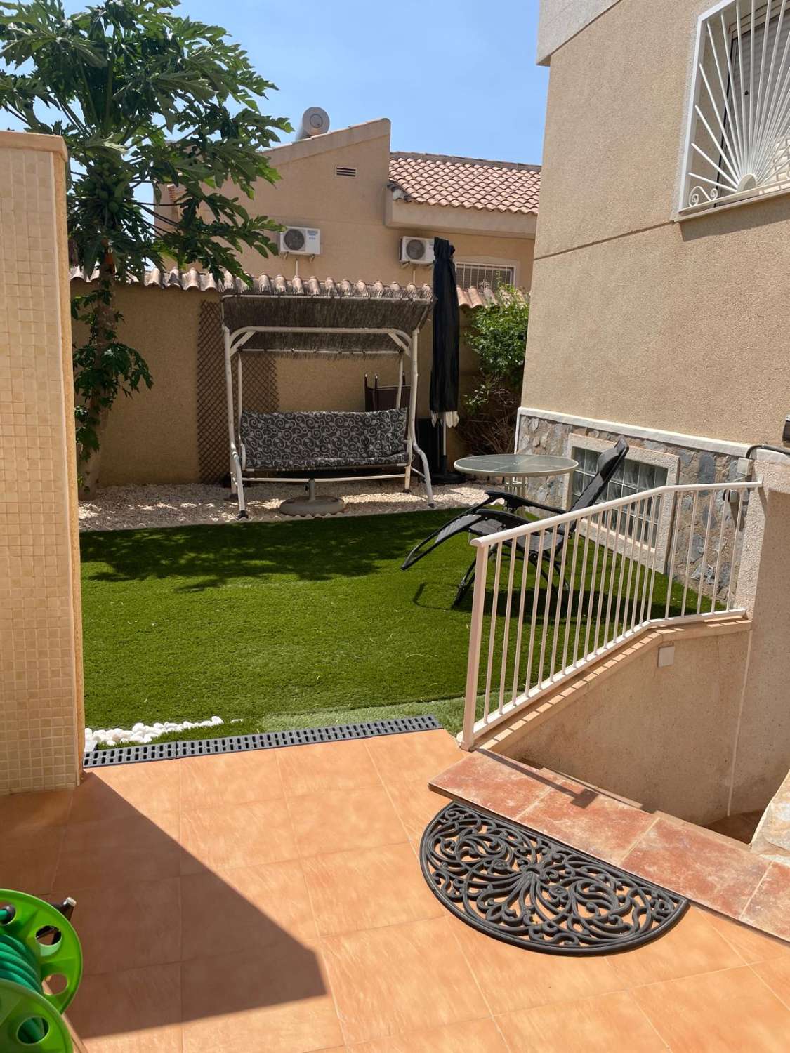 EXCELENTE CHALET INDEPENDIENTE