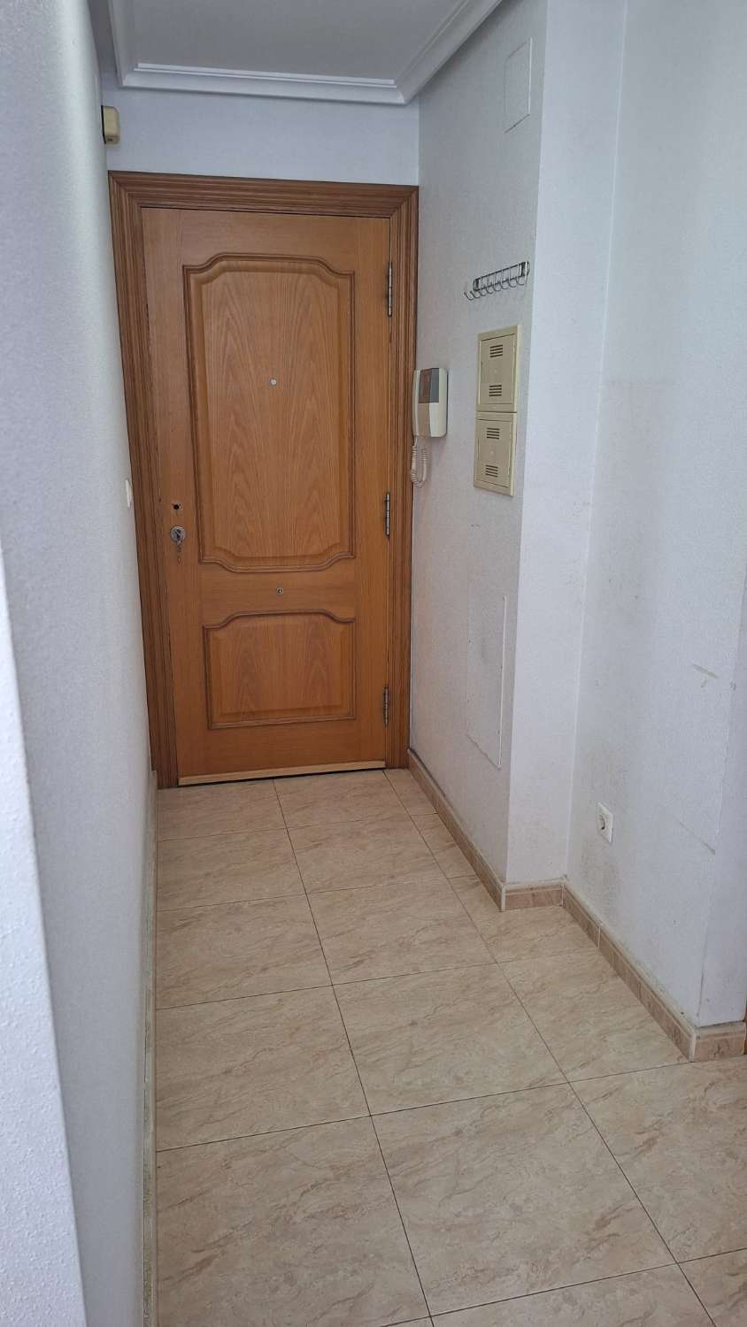 BONITO PISO EN UBICACIÓN PRIVILEGIADA