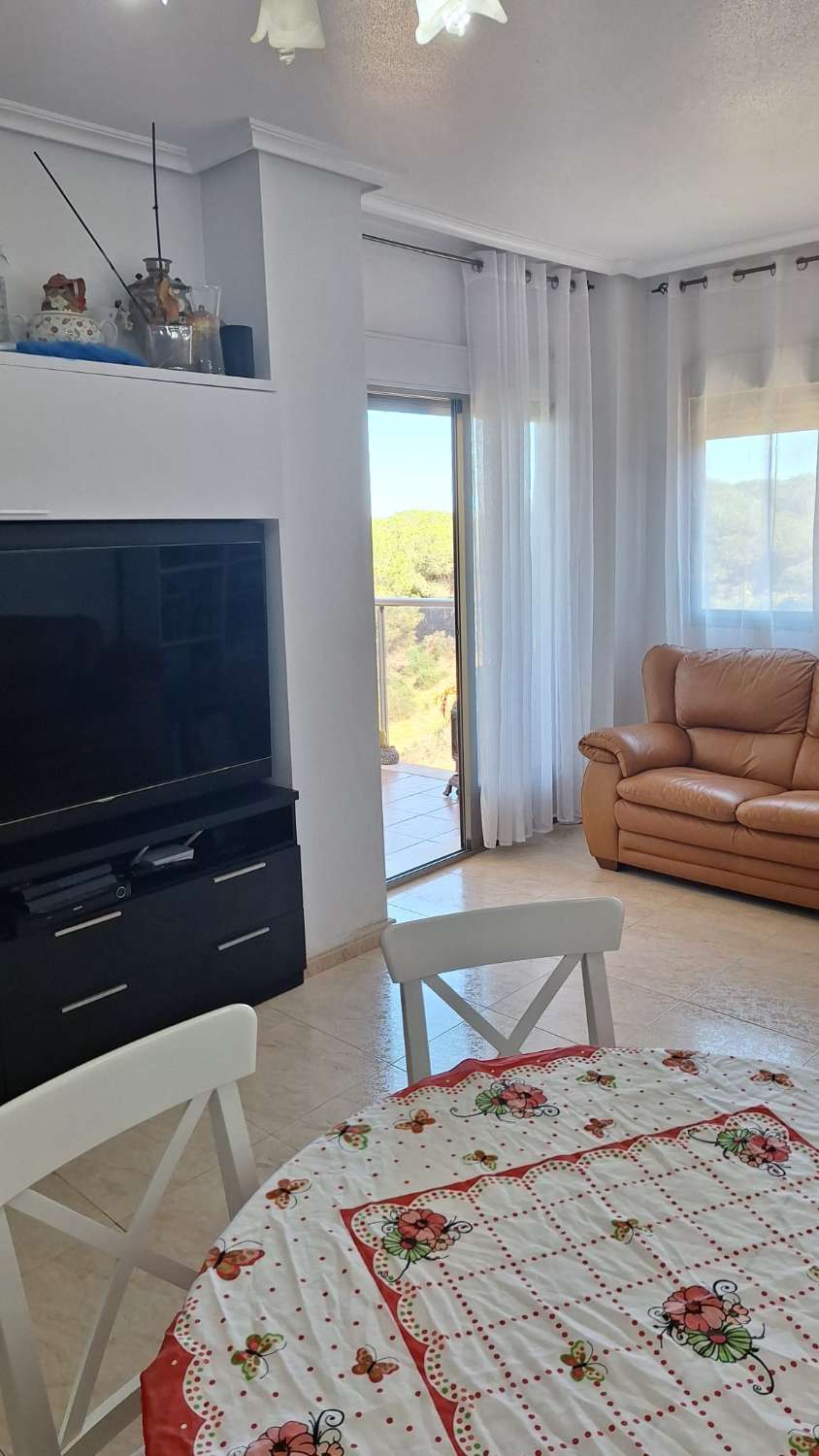 BONITO PISO EN UBICACIÓN PRIVILEGIADA