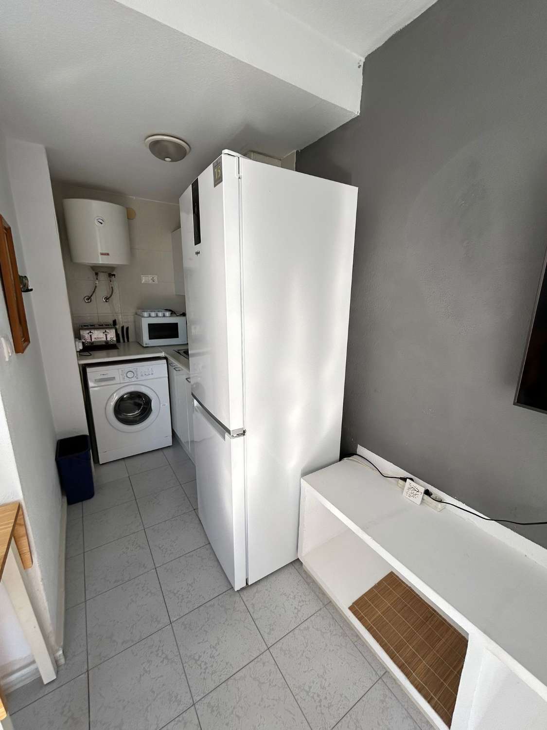 BONITO ESTUDIO EN ZONA PRIVILEGIADA