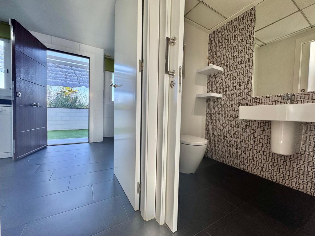 BONITO ADOSADO EN ZONA IDEAL