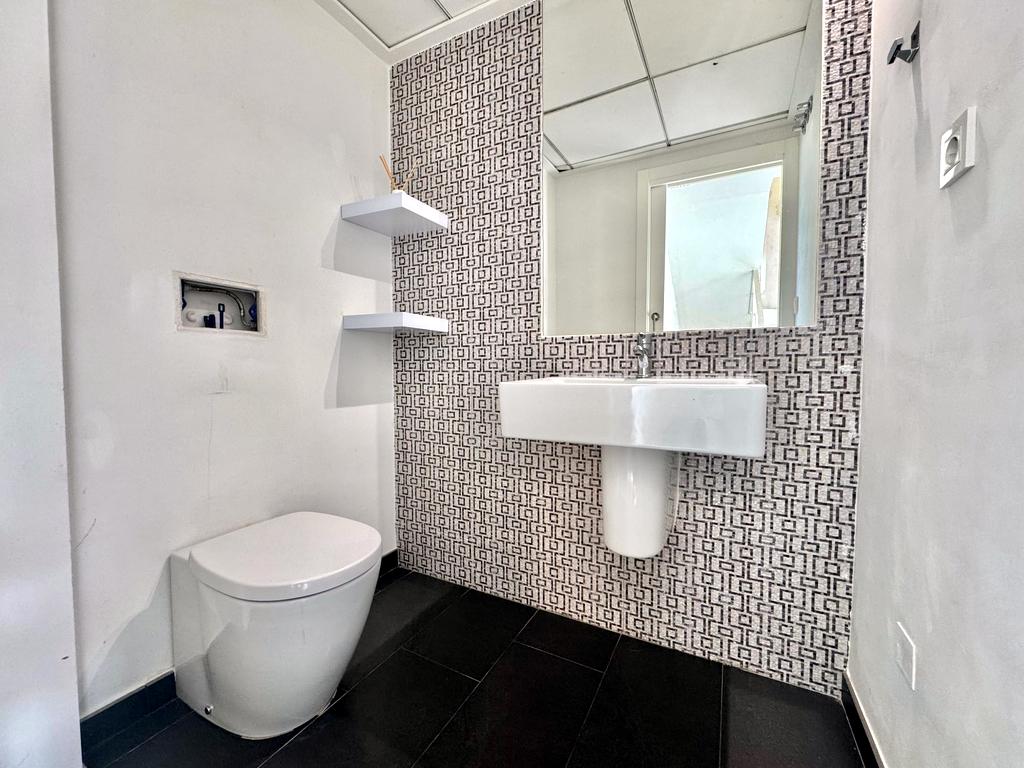 BONITO ADOSADO EN ZONA IDEAL