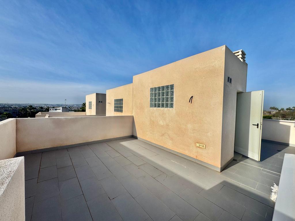 BONITO ADOSADO EN ZONA IDEAL