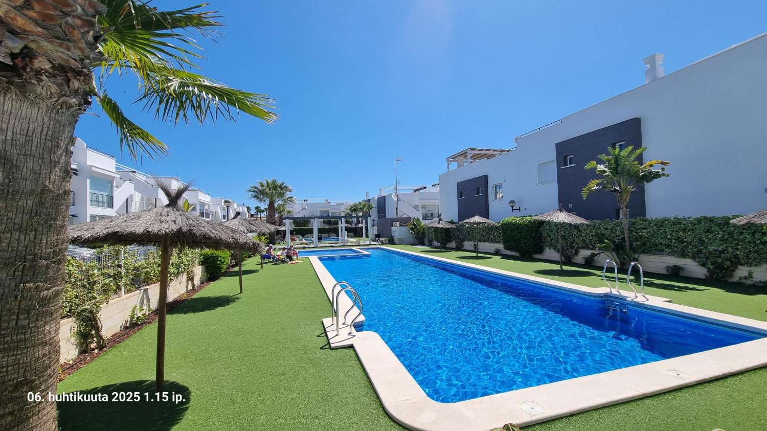 BONITO BUNGALOW EN PLANTA ALTA