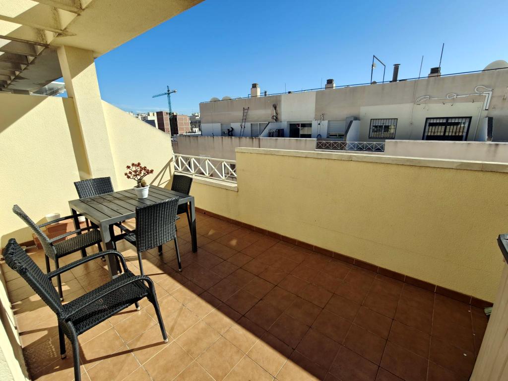 ÁTICO CENTRICO EN TORREVIEJA