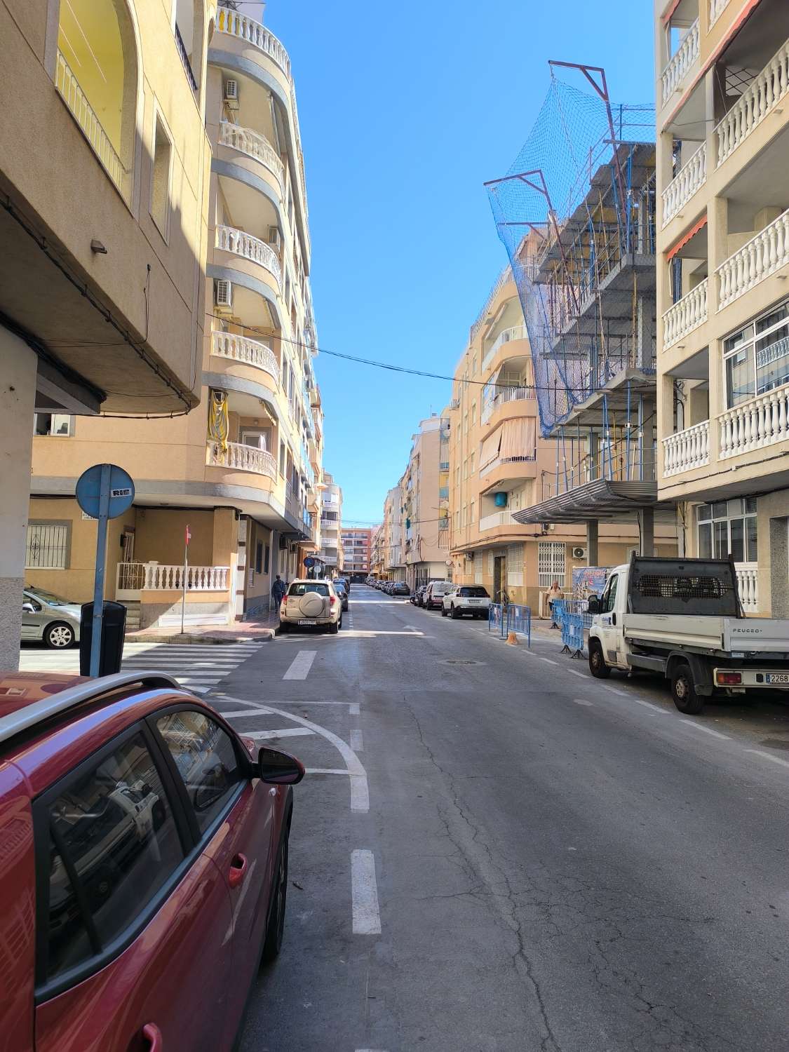 PISO REFORMADO A POCOS METROS DE LA PLAYA